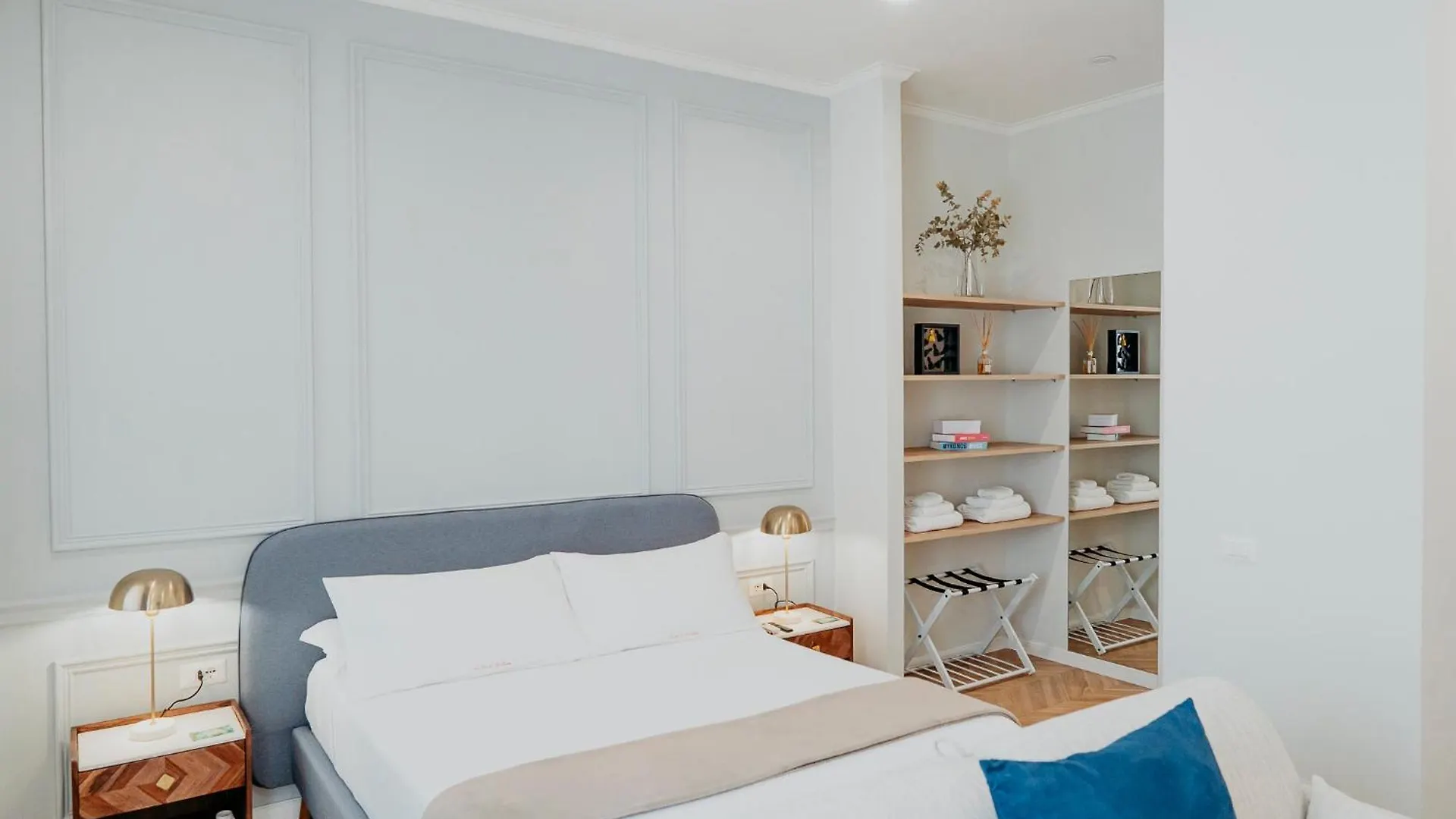 La Cle De La Maison 那不勒斯 0*,  意大利